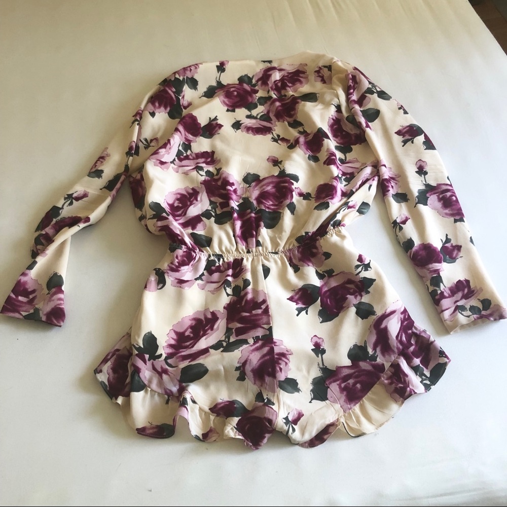 Stone Cold Fox Love Romper - Picture 4 of 8